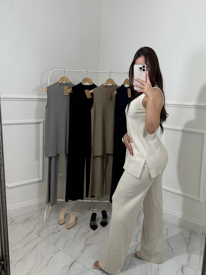 Sleeveless Knitted Women Lounge Set